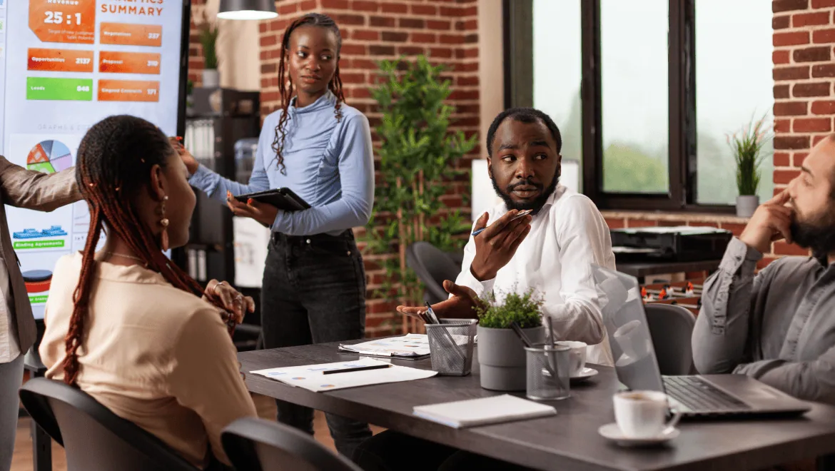 Businesswoman explaining management strategy showi 2021 12 16 00 18 13 utc 1 transparent sticky header for elementor from the plus addons for elementor